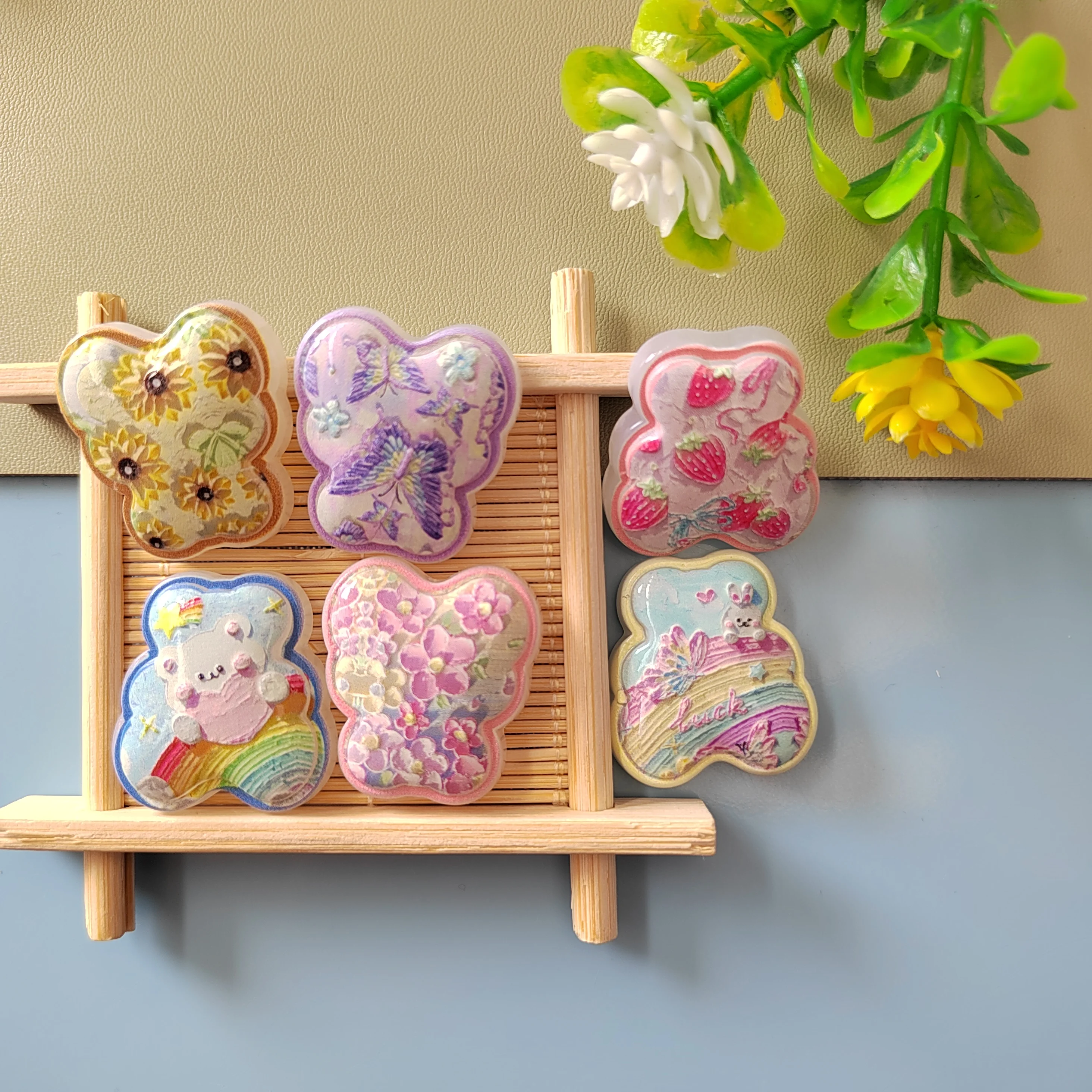 Kawaii Cartoon Bear Resin Flat Back Cabochon For DIY Scrapbooking Phone Case Deco Parts Accessories