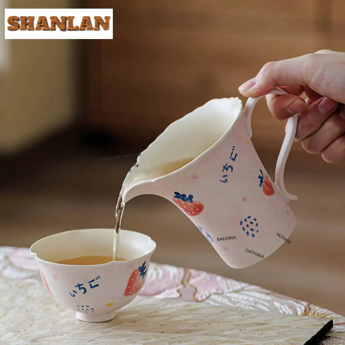 200ml Girly Pink Hand-painted Strawberry Tea Pitcher Tea Divider Cha Hai Dispenser Justice Cup Fair Mug Tea Services Accessories
