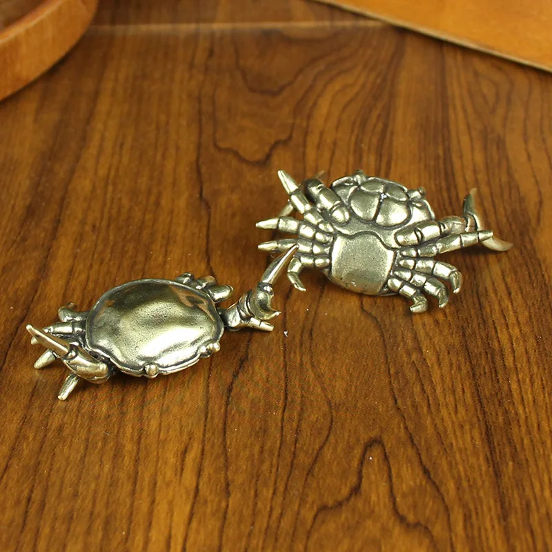 1Pc Brass Weightlifting Crab Ornaments Office Pen Holder Pure Copper Metal Crafts Creative Bronze