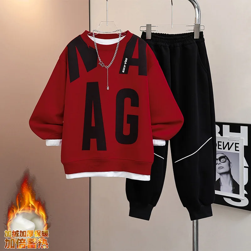 New style fleece-lined outfit for boys, autumn and winter collection, suitable for older children, sporty and stylish, perfect f