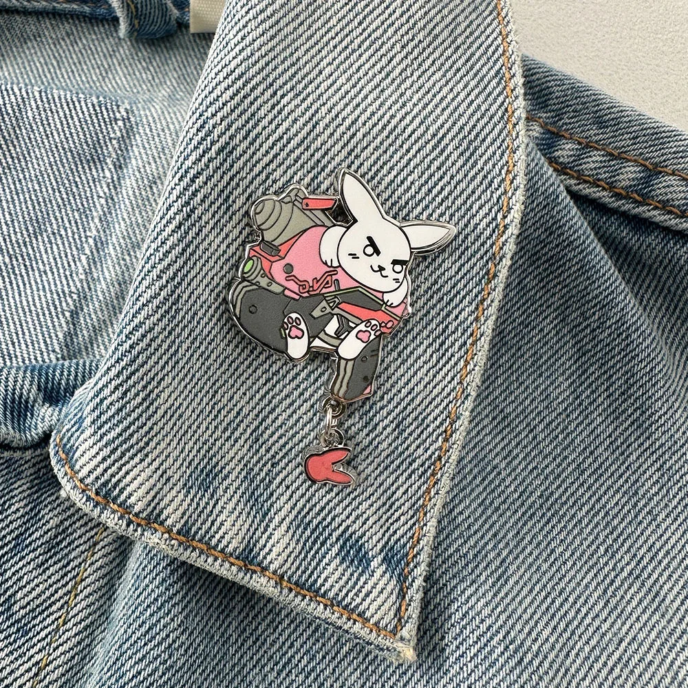 Overwatch Pink Mech Rabbit Brooch Creative Cartoon Mechanical Rabbit Enamel Pin Gaming Merchandise Metal Badge Jewelry Accessory