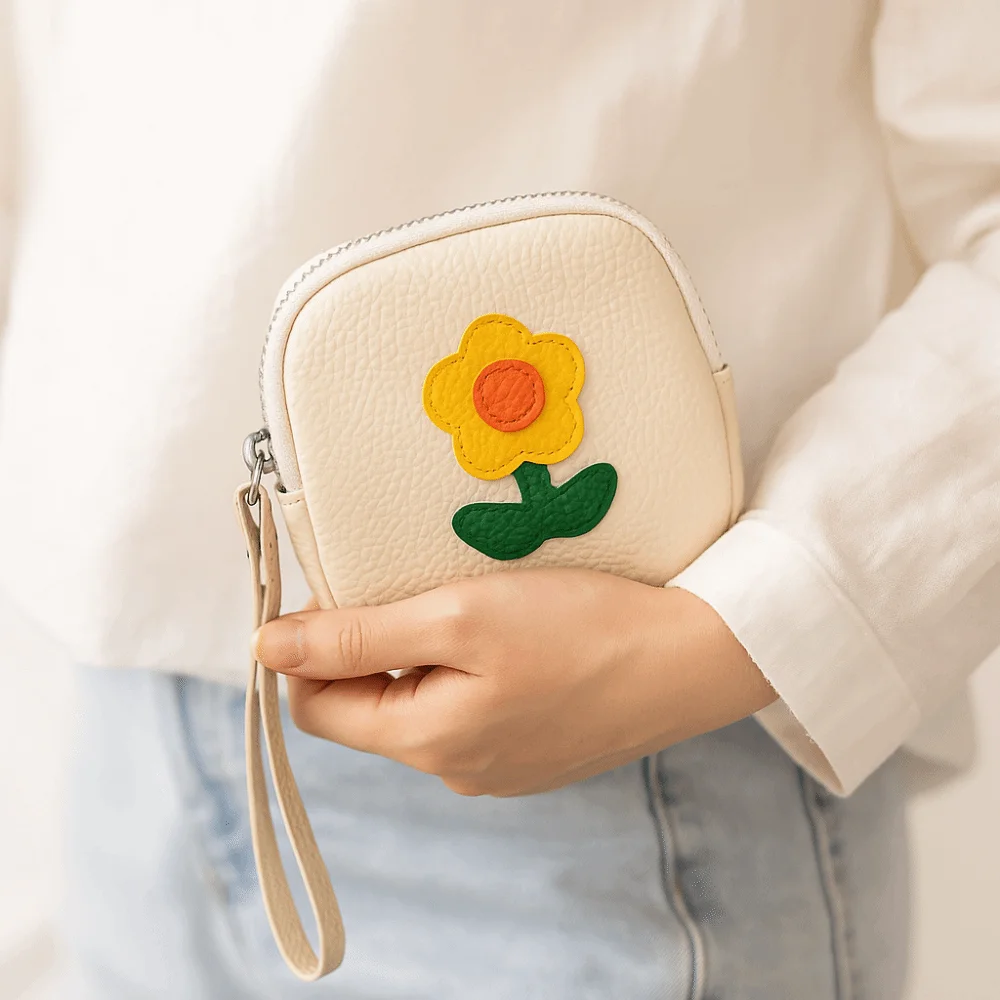 Multifunctional Small Flower Wallet Lovely Leather Mini Lipstick Bag Zipper with Keychain Earphone Storage Bag For Mom
