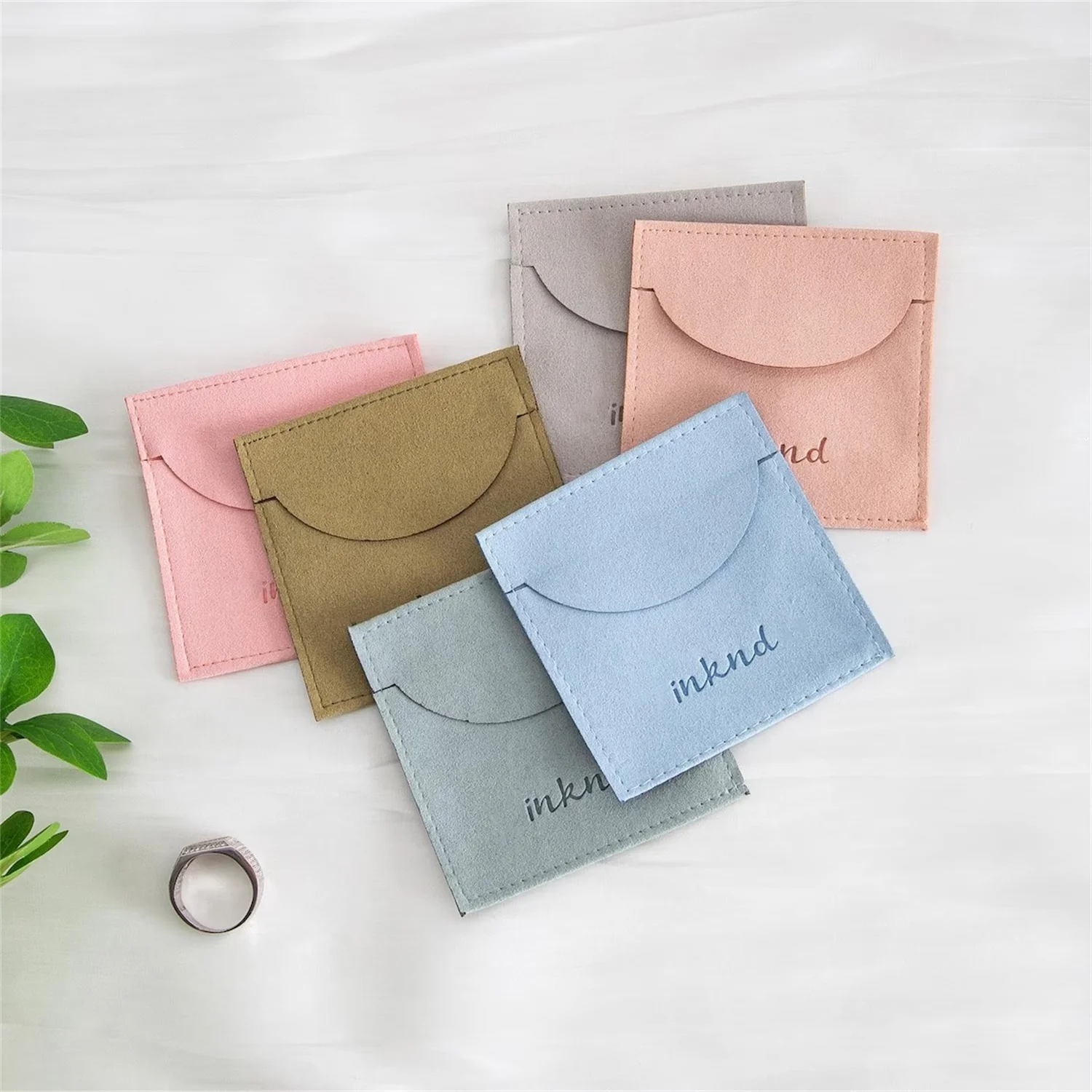 

100pcs personalized logo New Style Envelope microfiber jewelry pouch custom earrings packaging pouch chic ring bags wholesale