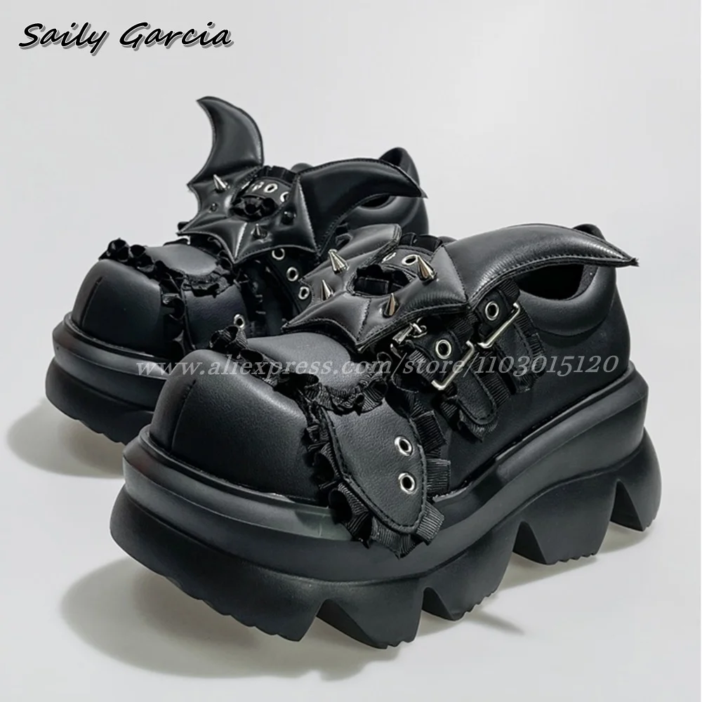 Two-Layer Cowhide Metal Rivet Wings Ankle Boots Punk Style Thick Sole Belt Buckle Strap Motorcycle Boots Round Toe Platform Shoe