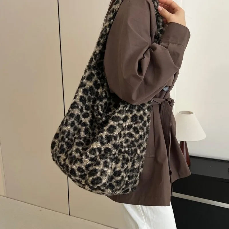 Bolsa de pañales moderna y atrevida, bolso cruzado para oficina, uso diario, exquisito, glamuroso, versátil, elegante, organizado, fácil de usar