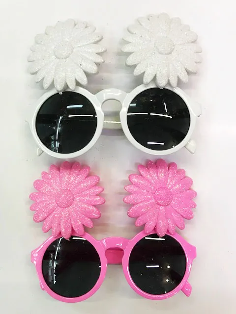 Flip-up daisy party glasses 2 pcs