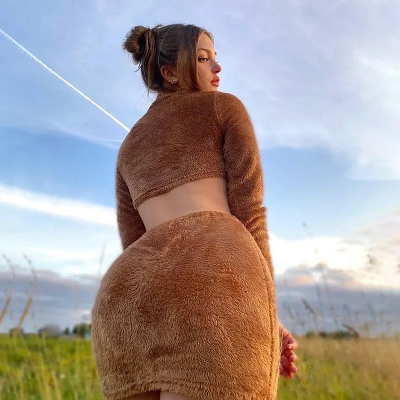 2021 European and American Style Winter Women's Two-piece New Long-sleeved Cropped Plush Slim Top High Waist Bag Hip Skirt Suit