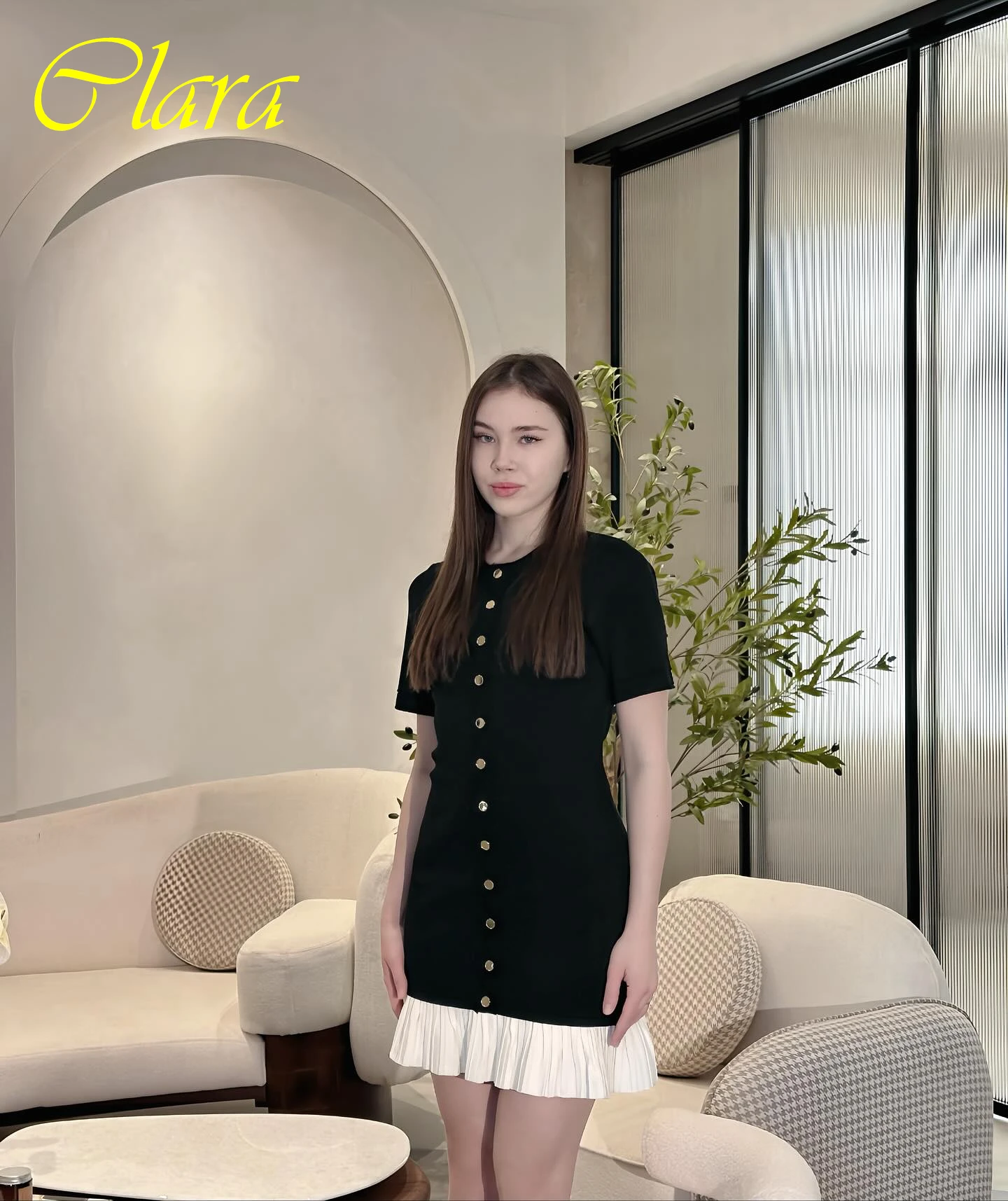 Abito da sera formale personalizzato con girocollo dritto e maniche corte. Abiti da occasione delicati su misura. Abito da festa elegante alla moda