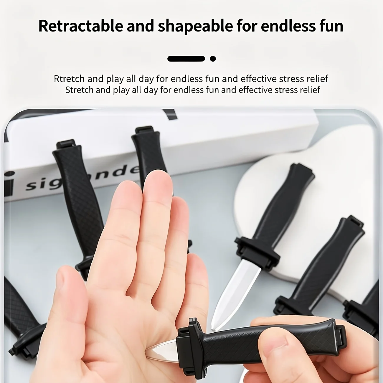 3 Halloween prank tools, 7.09inch telescopic knife, magic telescopic person shrinking prank tool, used for malicious pranks and mischievous behavior. Plastic material, unsharpened, novelty party gift