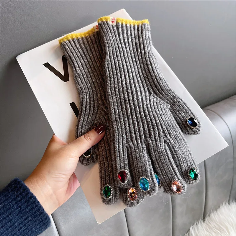 Frauen Winter Warme Gestrickte Volle Finger Handschuhe Solide Wolle Luxus Strass Mädchen Mode Touchscreen Fäustlinge Weibliche Drving – Detail 13