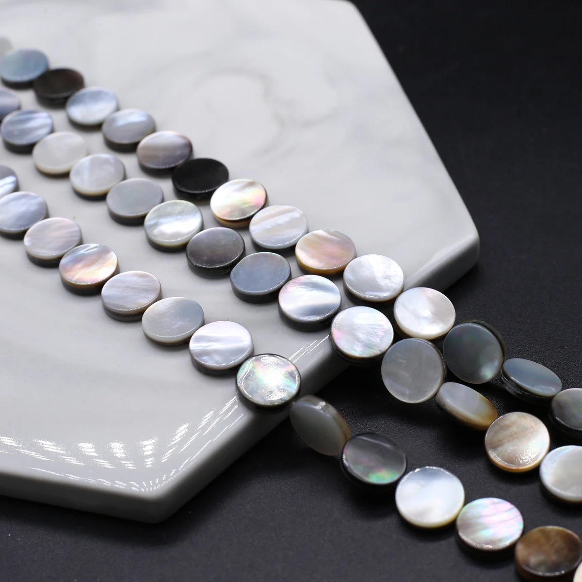 14‘’ Round Natural Mother of Pearl Shell Beads Coin Black Shell Loose Spacer Bead for Jewelry Making DIY Charm Necklace Bracelet