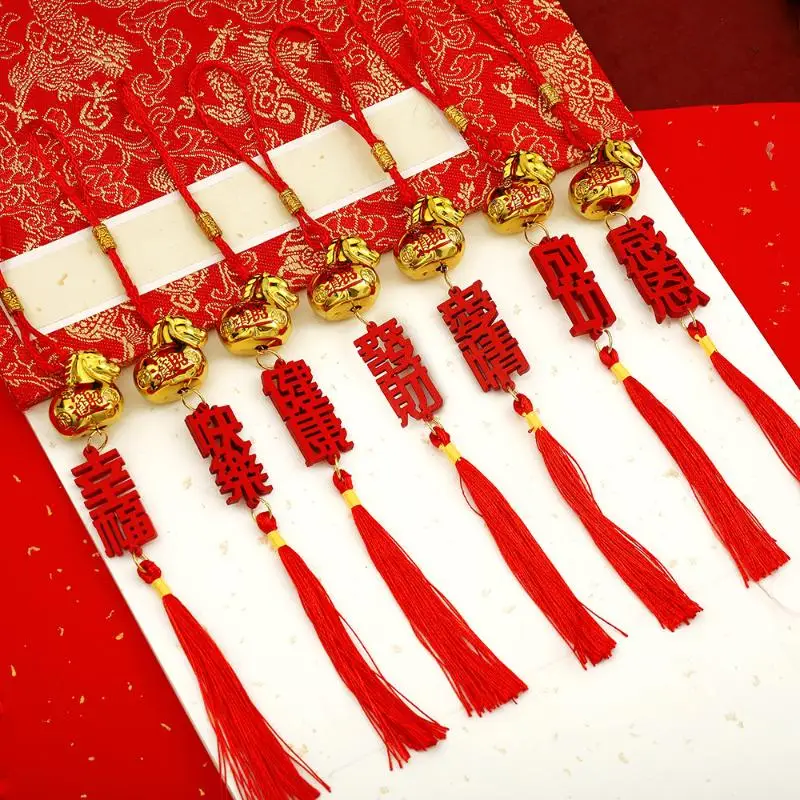 2026 الحصان العام الذهبي البلاستيك ثروة قلادة زودياك الحصان محظوظ الربيع مهرجان المنزل سيارة حلي معلقة هدايا السنة الجديدة