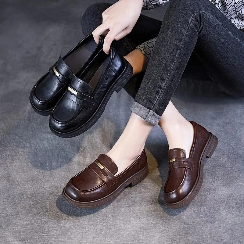 

Genuine Leather Slip-On Loafers Women's Shoes British Style Fashionable round Toe mid Heel Rubber Outsole Daily Wear Footwear