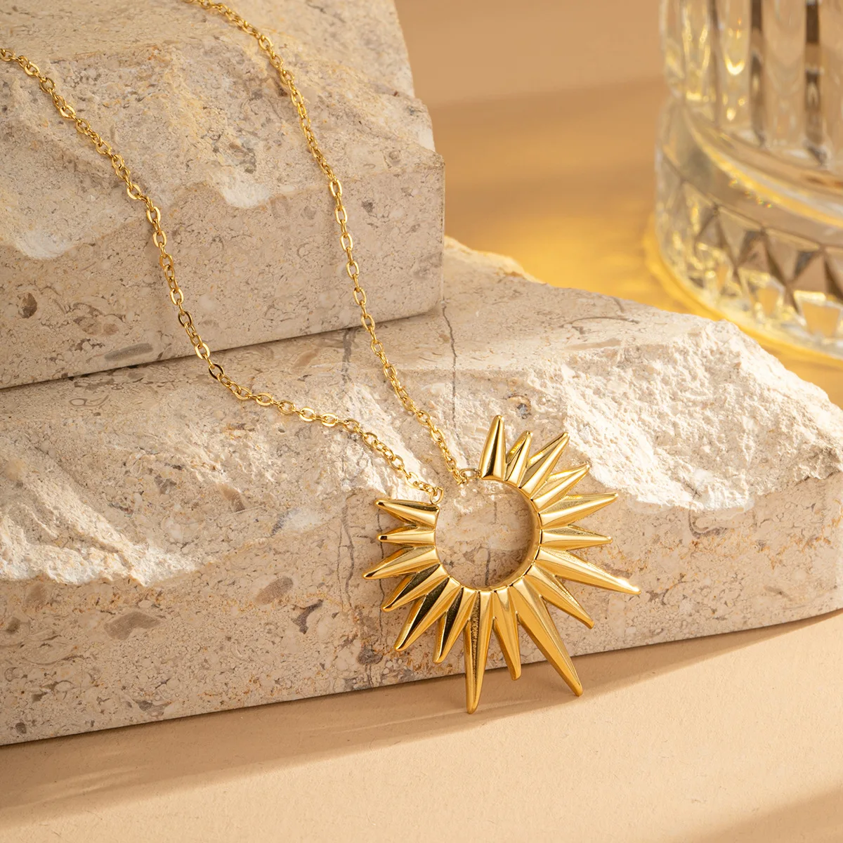

Stainless steel gold plated sun ray pendant necklace, clavicle necklace couple necklace party daily jewelry