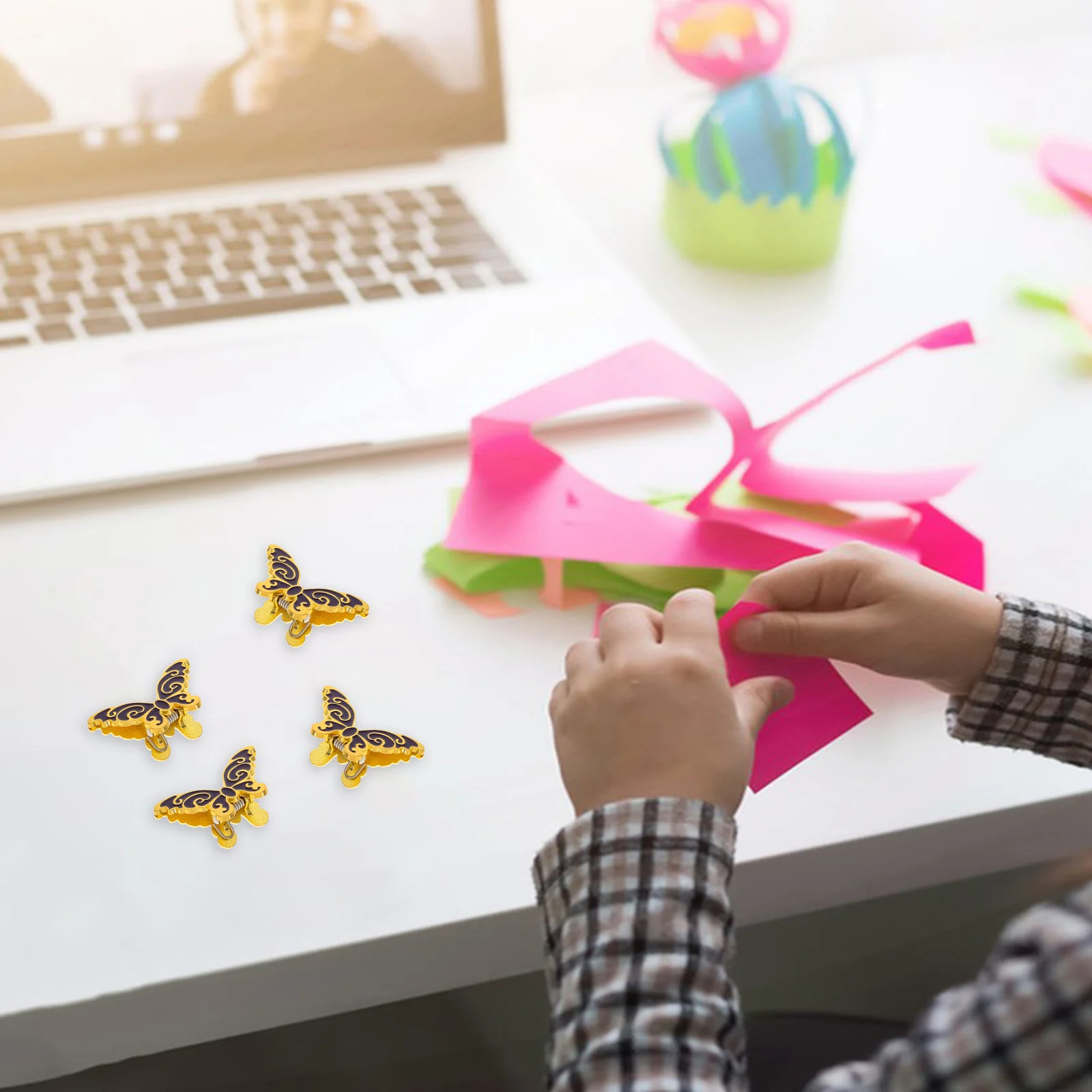 

4Pcs Butterfly Shaped Metal Clips Decorative Paper Clamps Strong Grip File Organizer Notebook Accessories Purple