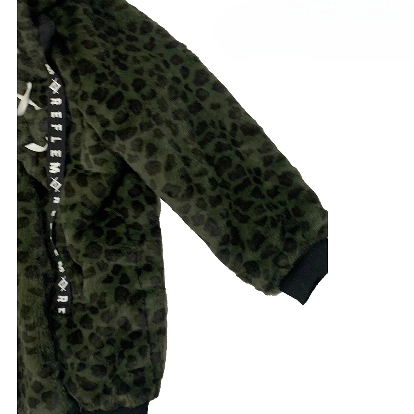 سترة هاراجوكو اليابانية الأنيقة الرائعة من الفرو الصناعي الأخضر لخريف وشتاء جديد للنساء معطف فضفاض دافئ من القطيفة بقلنسوة جمالية #5