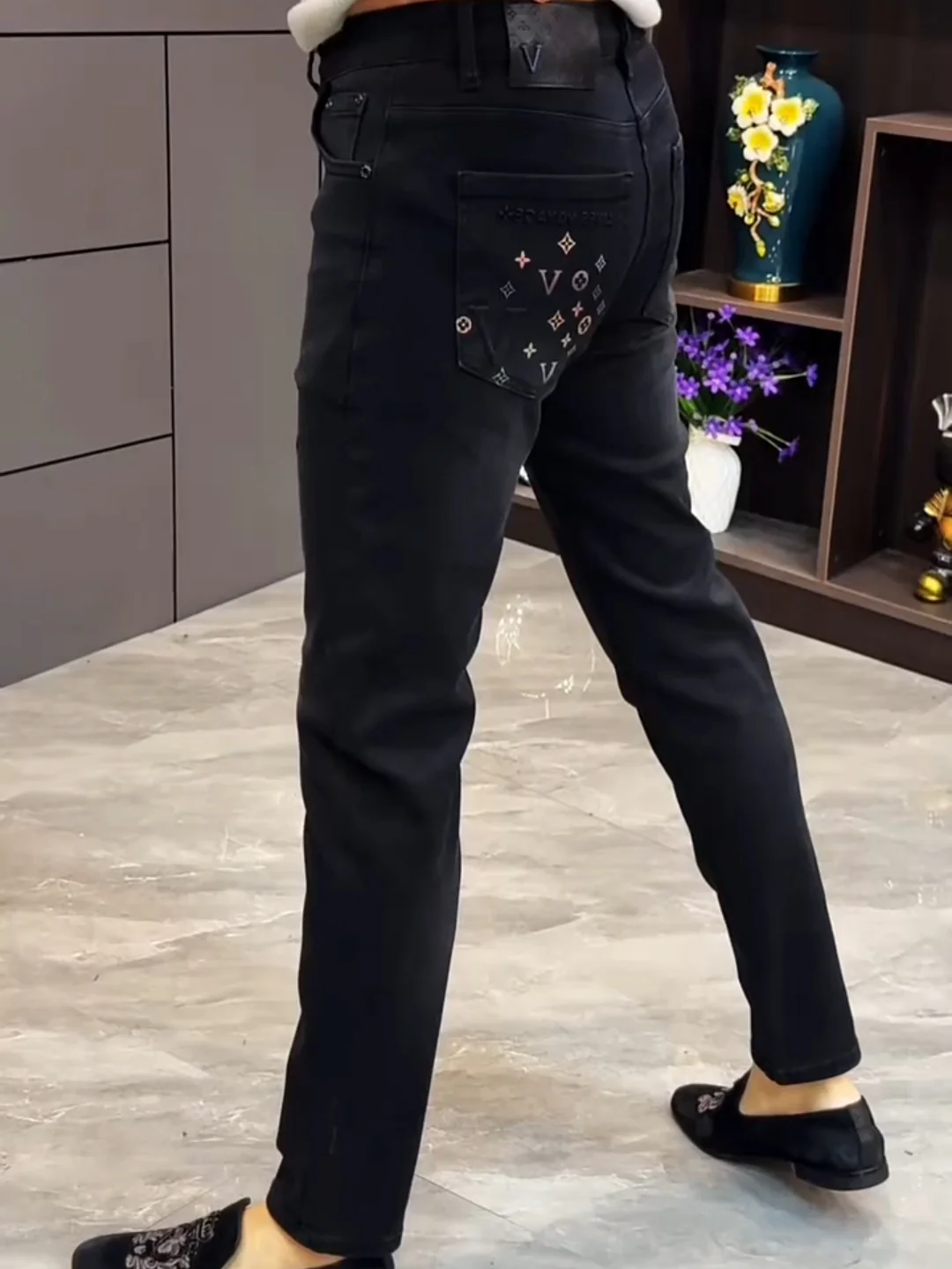 

Высококачественные модные мужские джинсы: новая коллекция весна-осень, универсальные, стильные, облегающие, трендовые, повседневные.