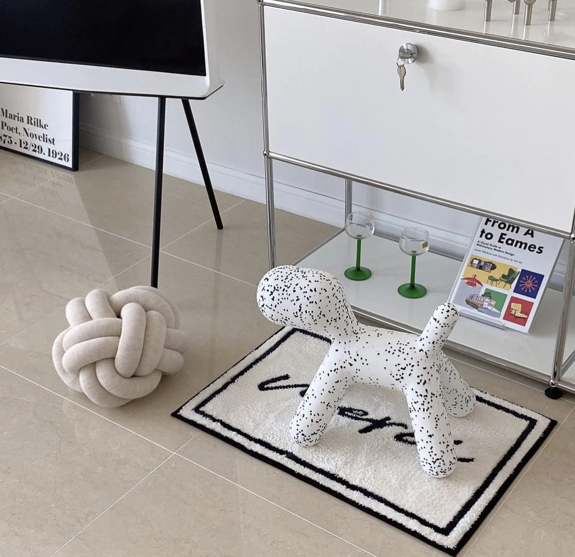 Nordic Style Creative Cartoon Cute Puppy Shape Chair Children Kindergarten Chair Creative Dalmatian Dog Living Room Toy Chair