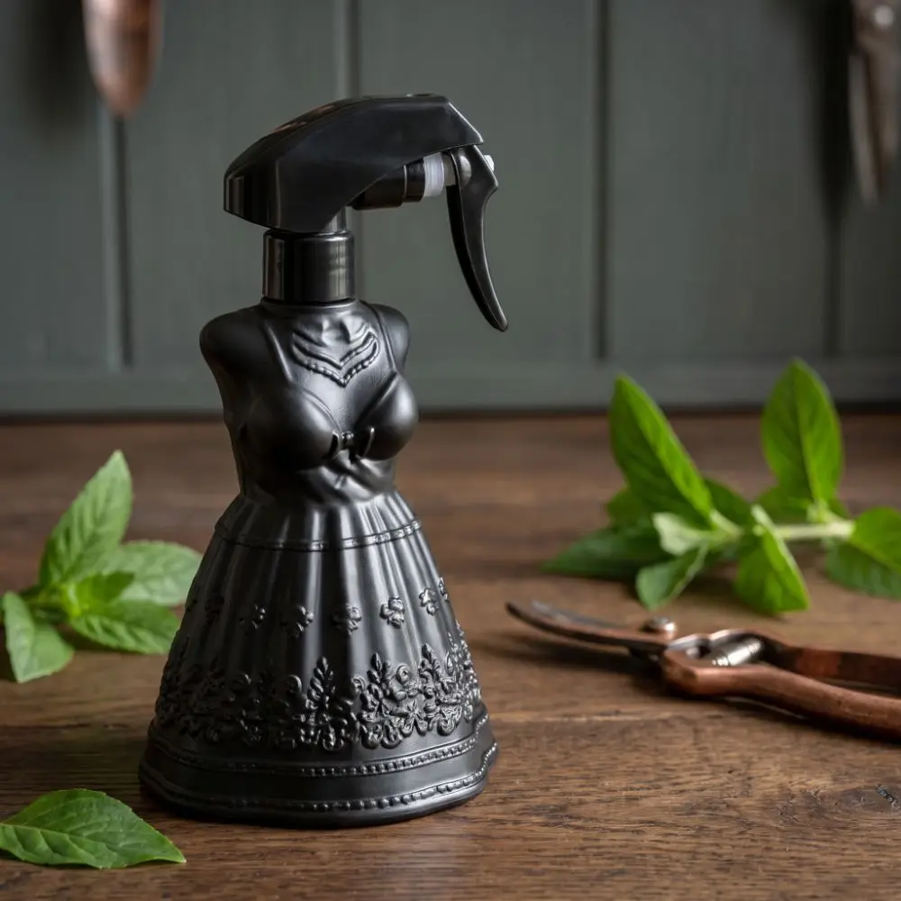 Exquisite Carved Artistic Spray Bottle Press-Type Fine Mist Sprinkler Kettle Reusable Retro Skirt Shape Hand Pump Sprayer