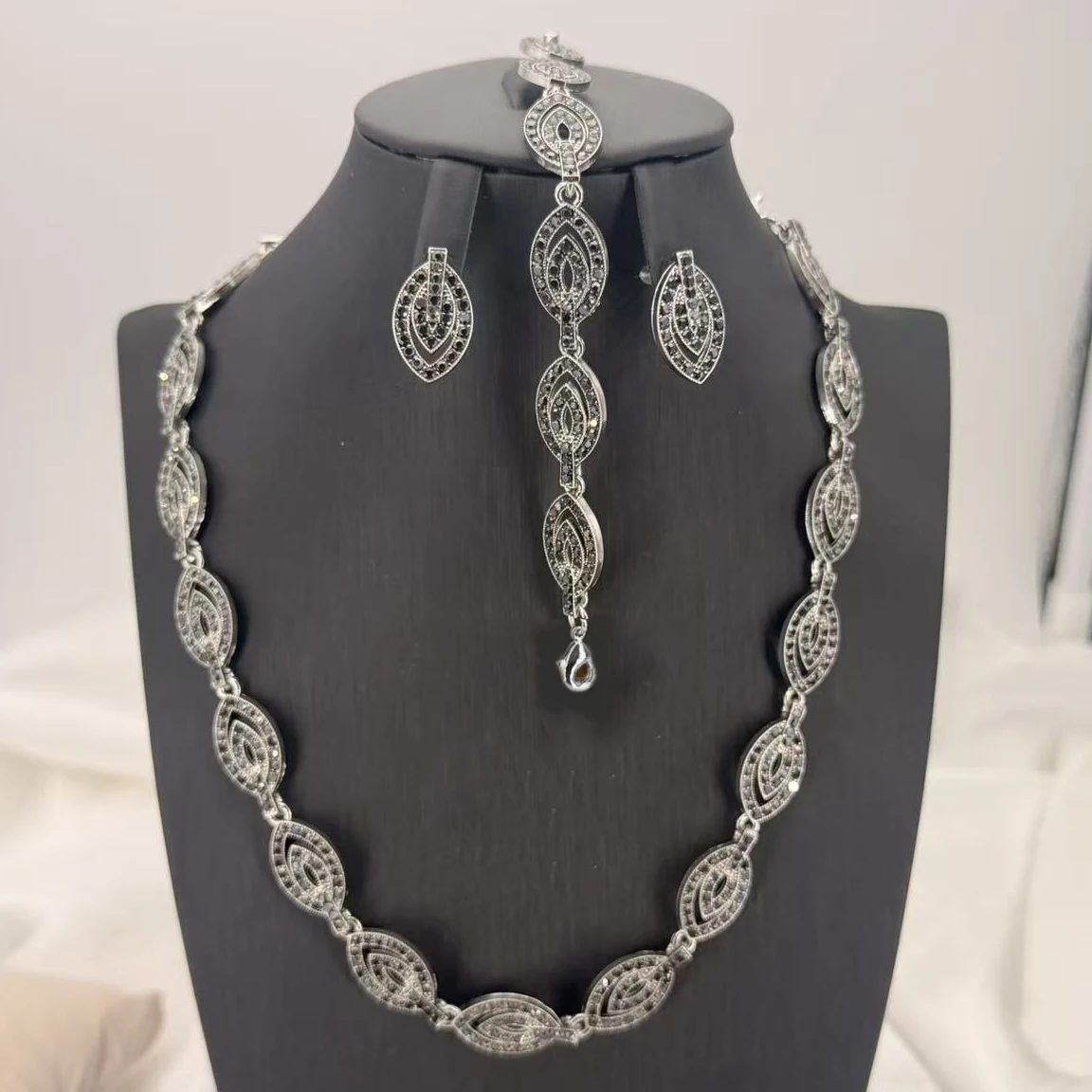 Elegant Gold Plated Dual‑Line Beaded Tassel Choker Marcasite Jewelry Set Necklace Bangle Earrings Ring Formal Party Outfit