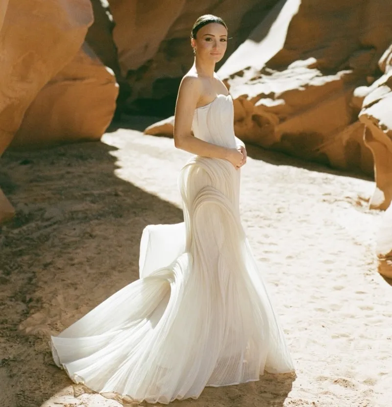 Elegant Wave Sculpted Wedding Dresses Strapless Pleats Designer Mermaid Bridal Gowns Vestidos Elegantes Customized