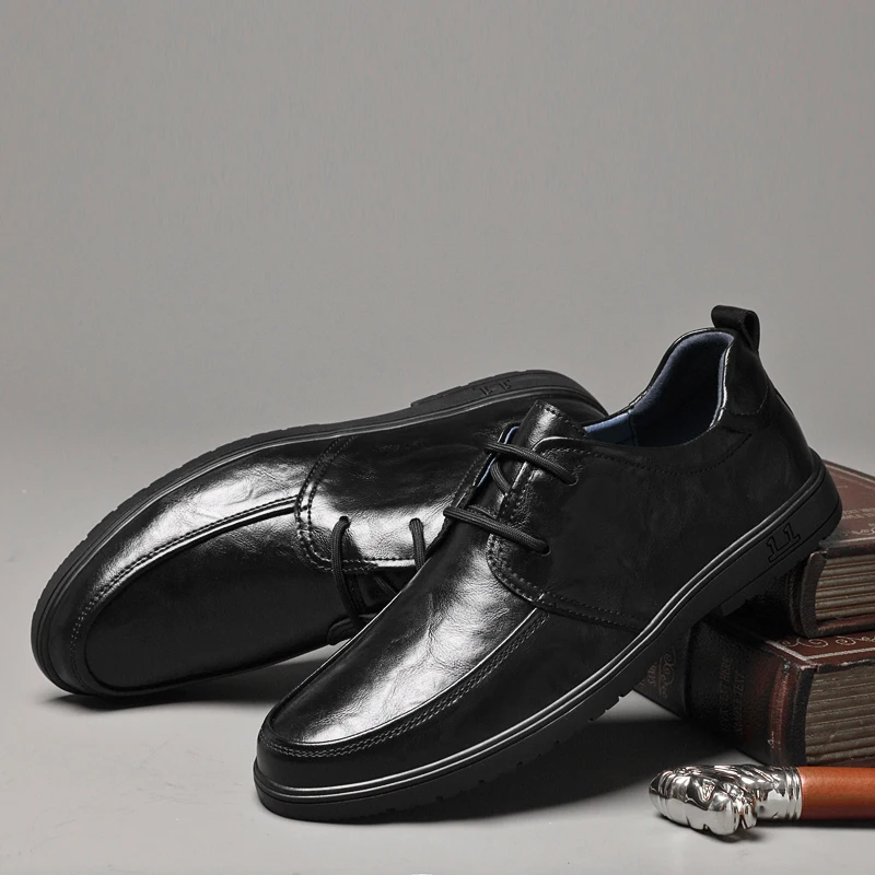 

Men's flat bottomed leather shoes Comfortable casual classic style Office and business work Adult high-quality shoes Hot New