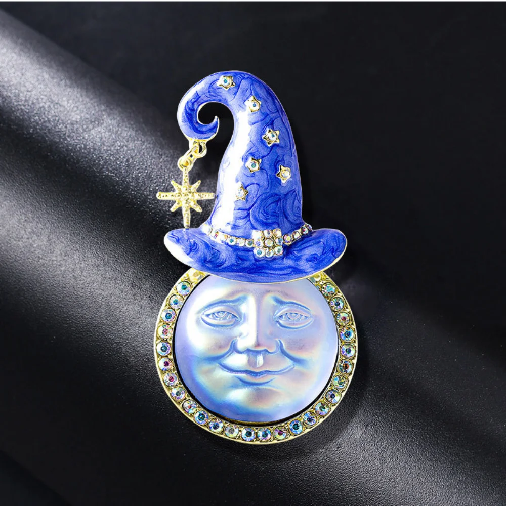 Luxury Rhinestone Brooches Fashion Elegant Straw Hat Clown Brooch Exquisite Vintage Smiling Face Brooch Women