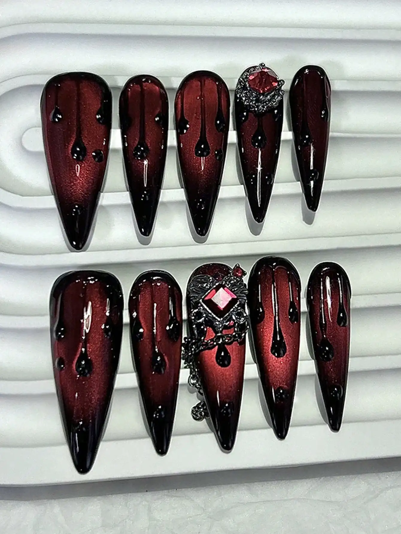 

10pcs Deep Blood Red Sexy Nail Stickers, Handmade Red Cat Eye Blood Drop Vampire Red Diamond False Nail Tips, Long Nail Supplies