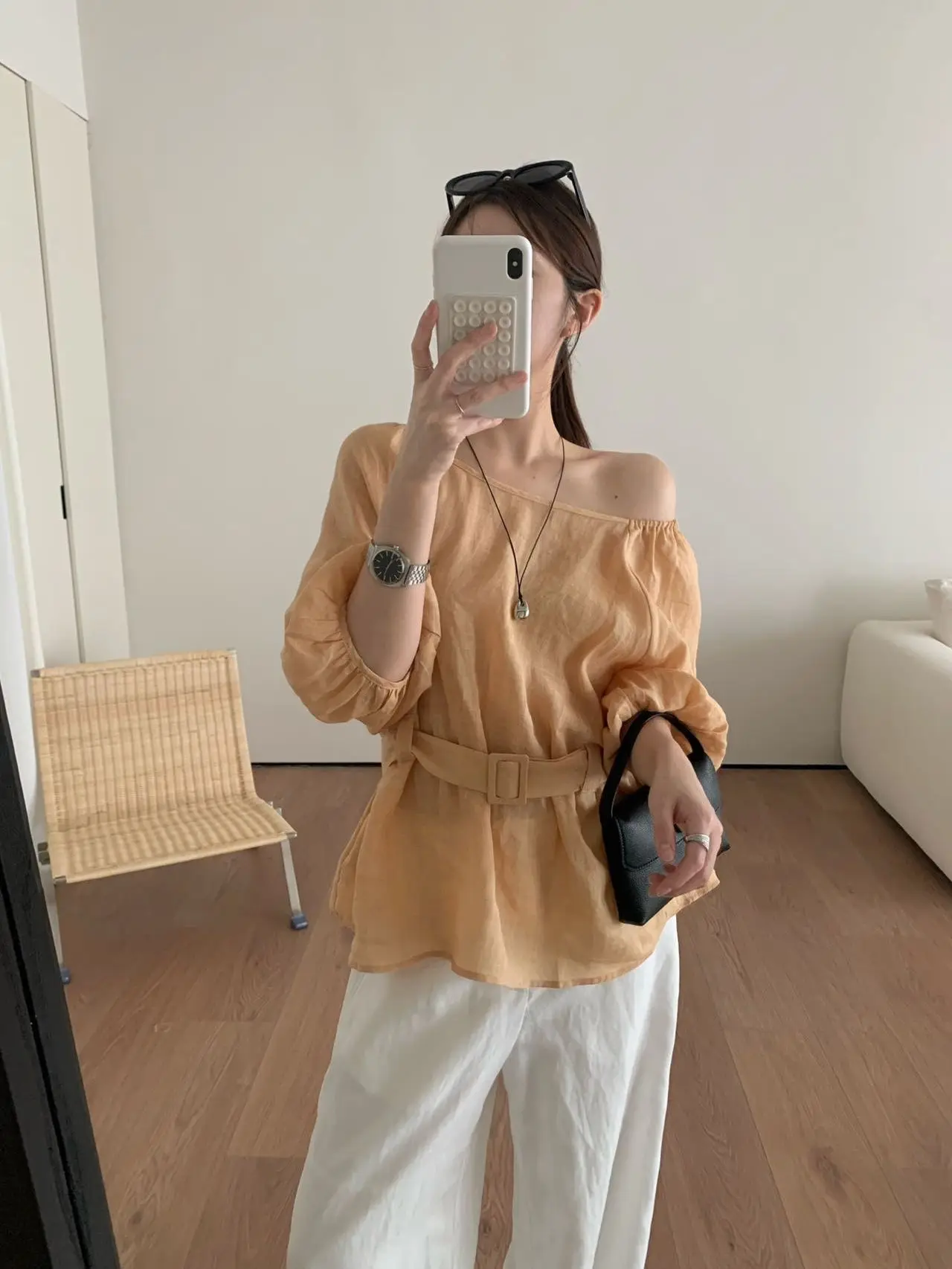 

Lilian TE Women's Slim Fit Bubble Sleeve Shirt Pure Color Waist Cinched Belted Casual Breathable Long Sleeve Office Wear