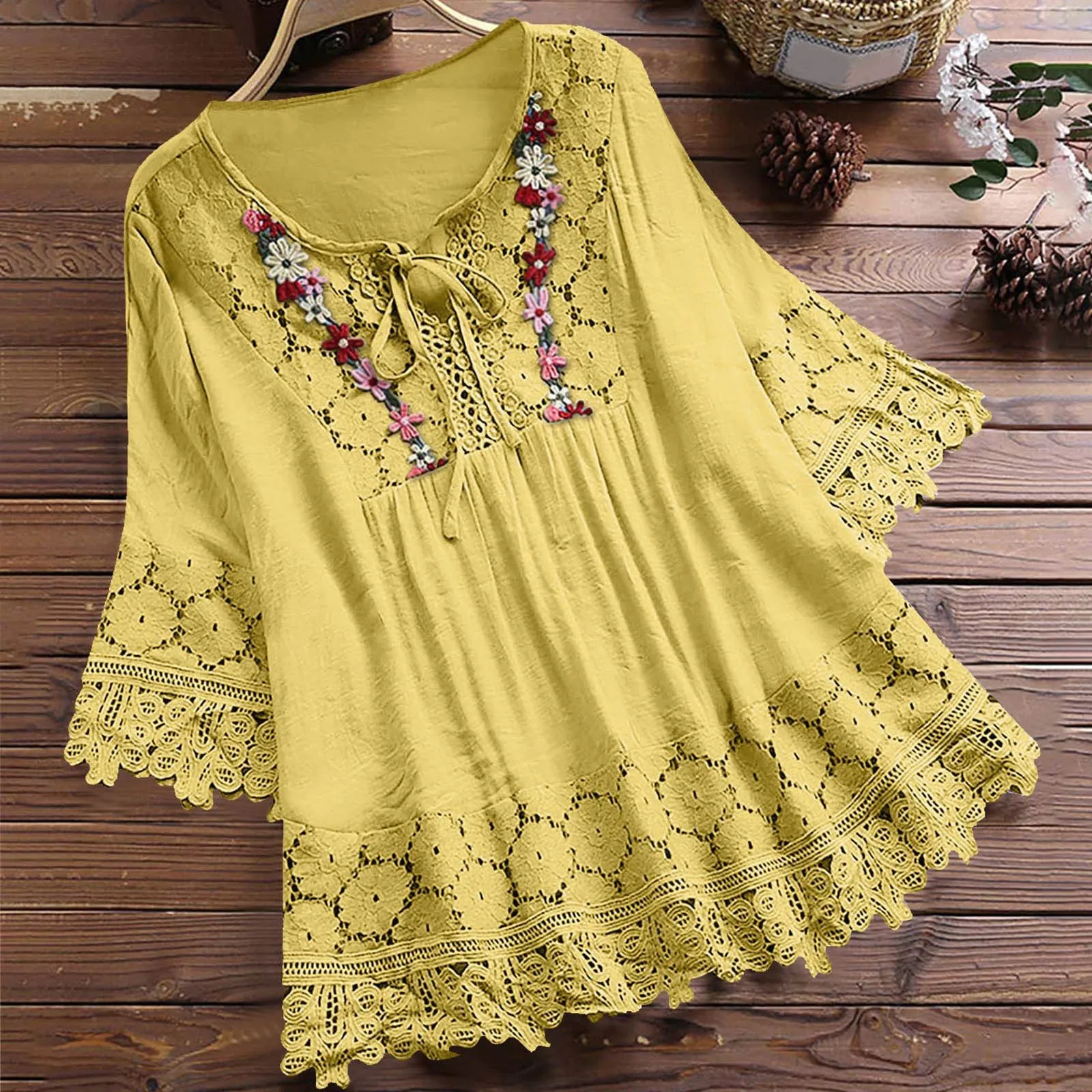 Women Ethnic Cotton Blouse Mori Girl Clothing Retro Lace Patchwork Blouse Flower Pleated Tunic Solid V-Neck 3/4 Sleeve Shirts