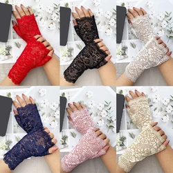 Womens Sexy Lace Luvas Sunscreen Luvas Curtas Fingerless Lace Driving Ciclismo Luvas Primavera E Verão Mittens Acessórios