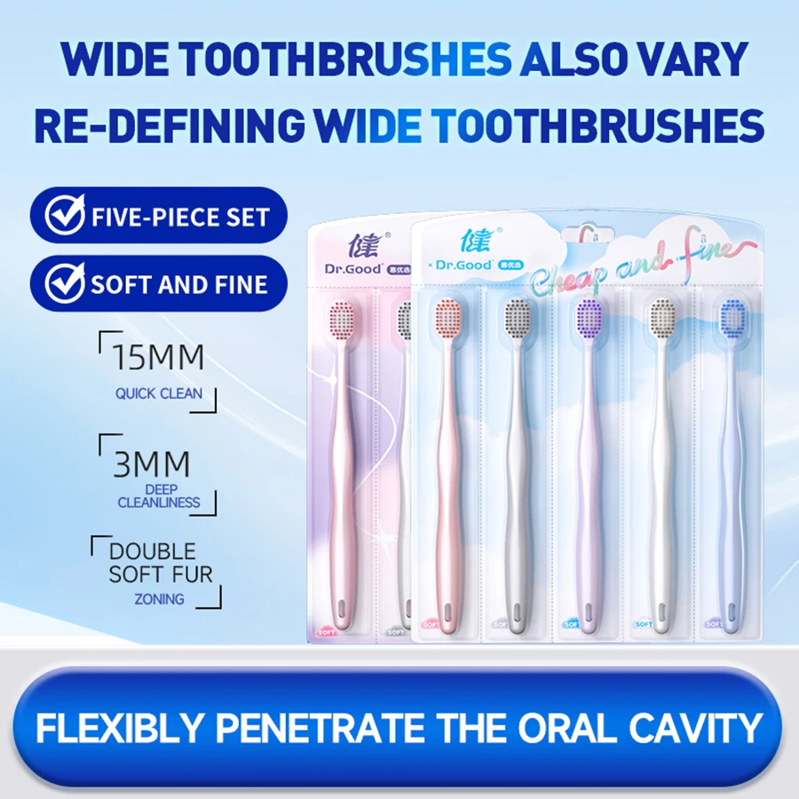 

Small wide-headed soft fur toothbrush for gentle cleaning of the oral cavity, affordable family pack, suitable for adults