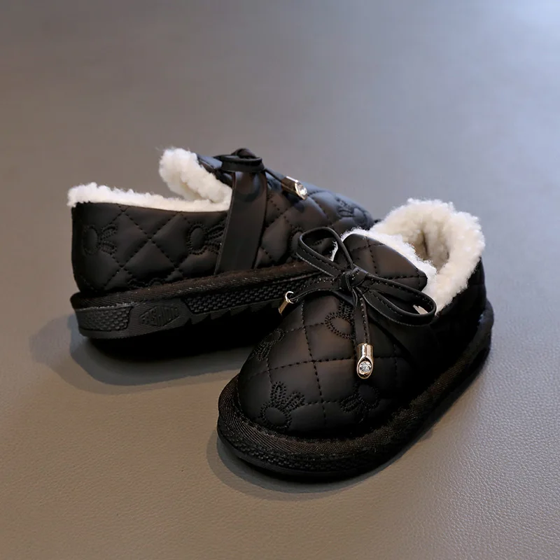 Kinderschoen Mode Zachte zolen Peuter Casual Schoenen Winter Katoenen inzetstukken Schoen Trendy lederen katoenen laarzen Blote voeten schoenen Kinderen