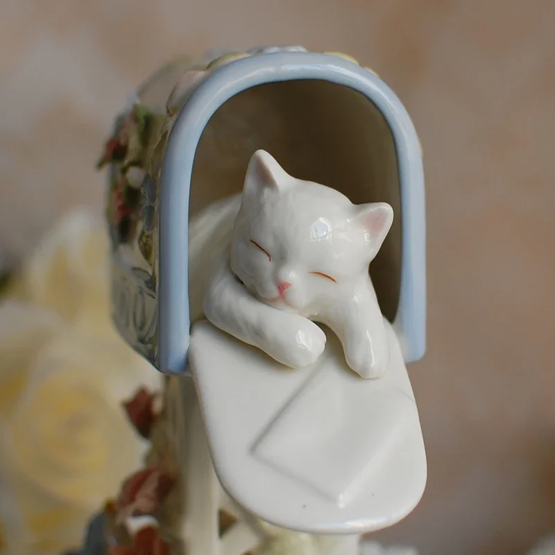 American High-quality Handicrafts High-end Ceramic Music Box Cat Postbox Music Box Home Decoration Special Valentine's Day Gift