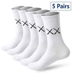 5 paare/los Baumwoll socken Männer weiche atmungsaktive lange Socken Mode einfarbig desodor ieren weiße Socken Mann Outdoor Sport Fußball Socke