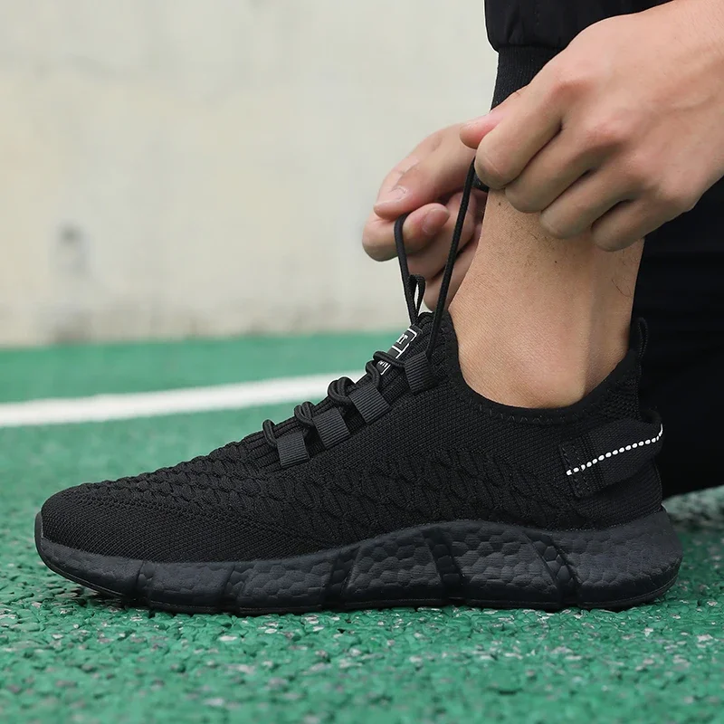 Promotion Men's Running Shoes Lightweight Breathable Eye Catching Athletic Outdoor 2025 Trendy Design Casual Walking Sneakers