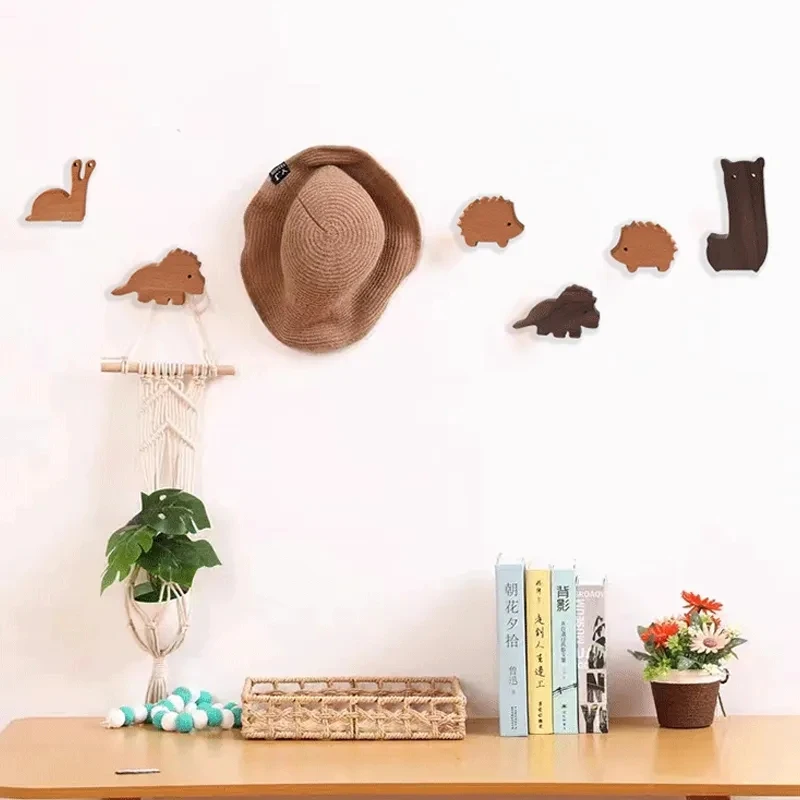 1pcs New Wooden Hook Creative Nordic Cute Animal Hook Wall Hanging Coat Hook Home Decoration Solid Wood Hook Kitchen Accessories