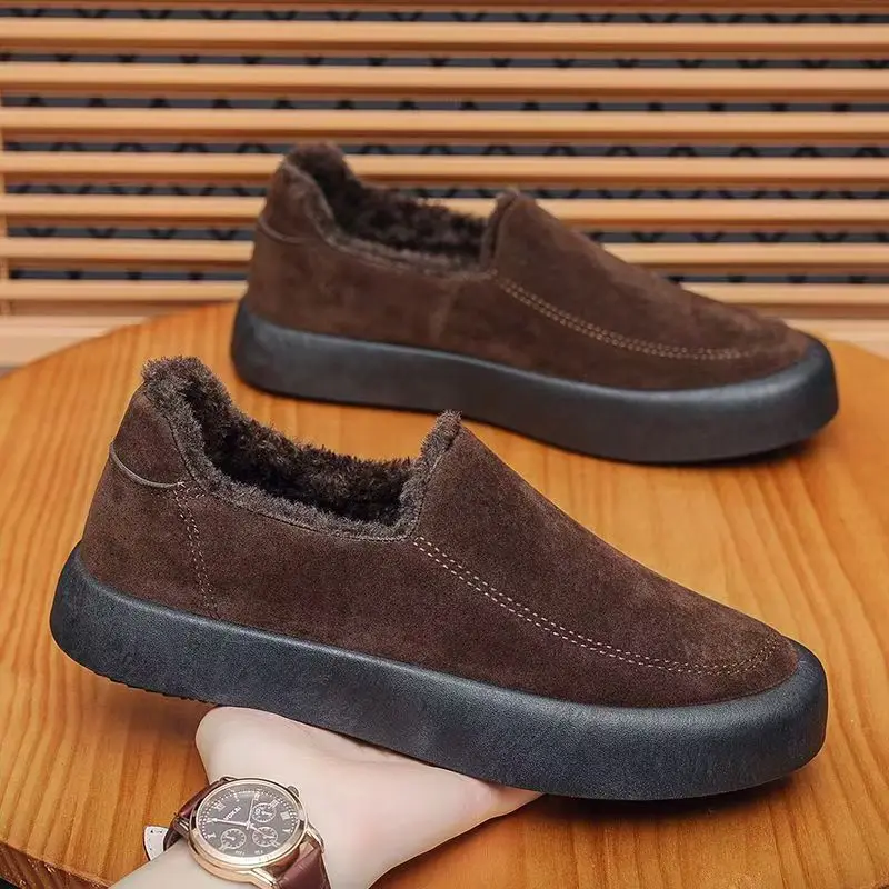 

2026 Зимние утепленные ботильоны для мужчин на низком каблуке, цельные, уютные и теплые, идеально подходят для ленивых дней. Хлопковая обувь для комфорта и тепло.