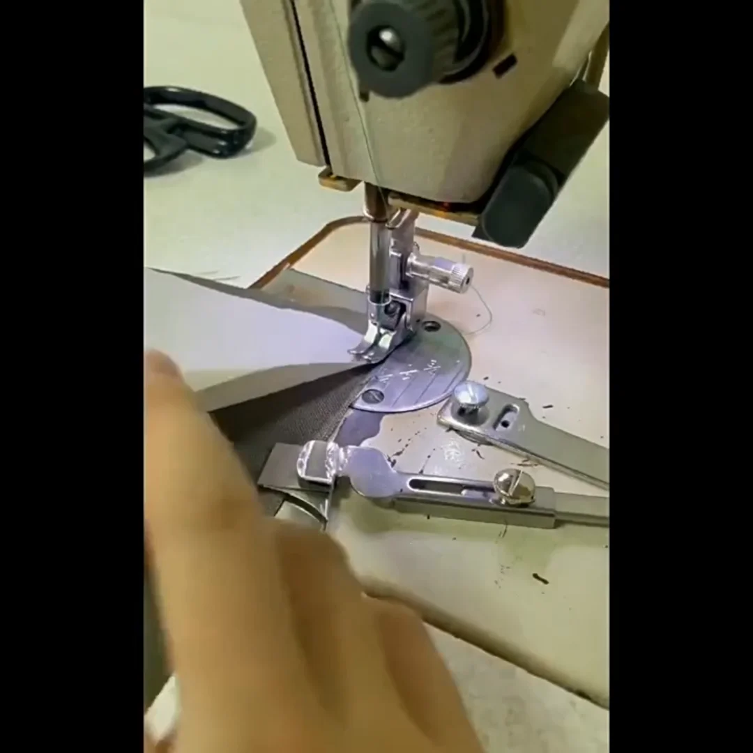 Sewing Machine Synchronous Car Flat Double-Layer Cloth Cylinder Stitching Slide
