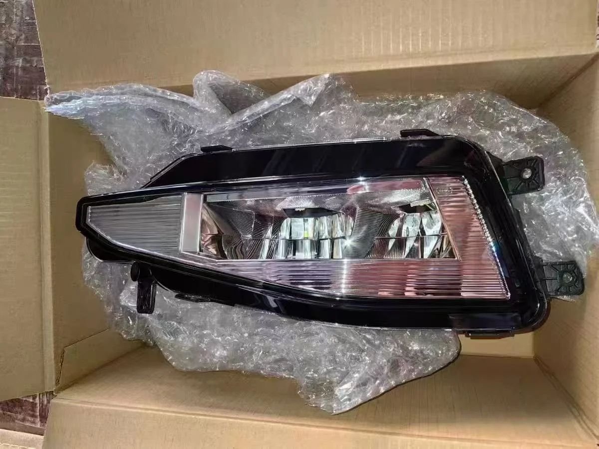 OEM For VW Magotan B8 Upgrades Front Fog Lights view 5