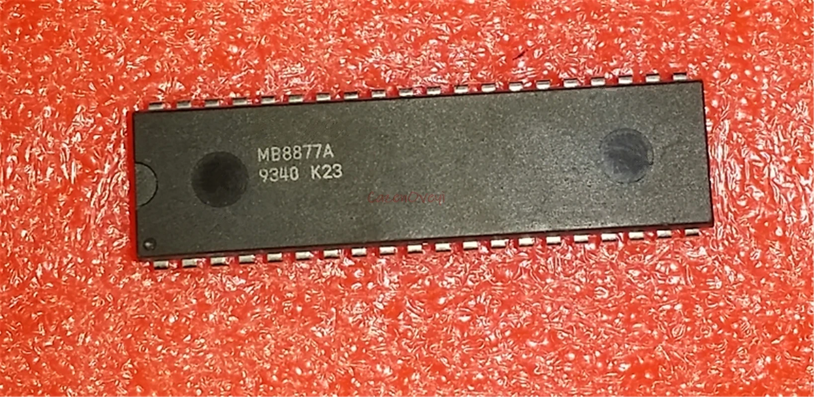 1pcs/lot MB8877 MB8877A DIP-40 In Stock