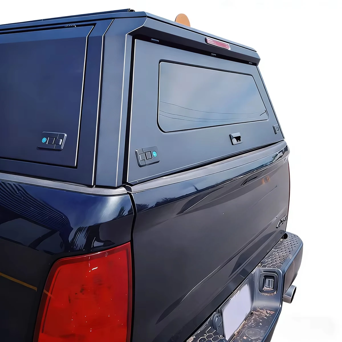 

LuoXi OEM Waterproof Pickup Truck Hard Top Canopy Pickup Toppers Bed Caps with Camping Table for F150 /DOGE RAM 1500 5.5FT