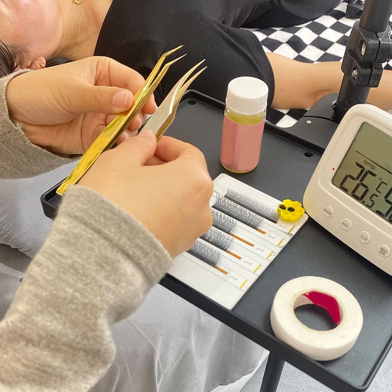 調整可能なラッシュトレイホルダー、リングライト用ユニバーサルクランプクリップオーガナイザー、まつげエクステ用スタンド、美容アクセサリー