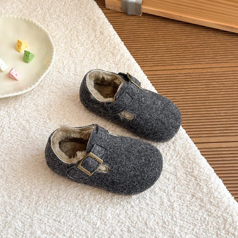 

2026 children's soft padded cotton shoes, soft padded warm girls' flat shoes, soft soled non slip children's fur shoes