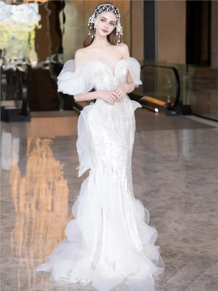 

Новое платье-русалка на одно плечо в стиле легкой роскоши.