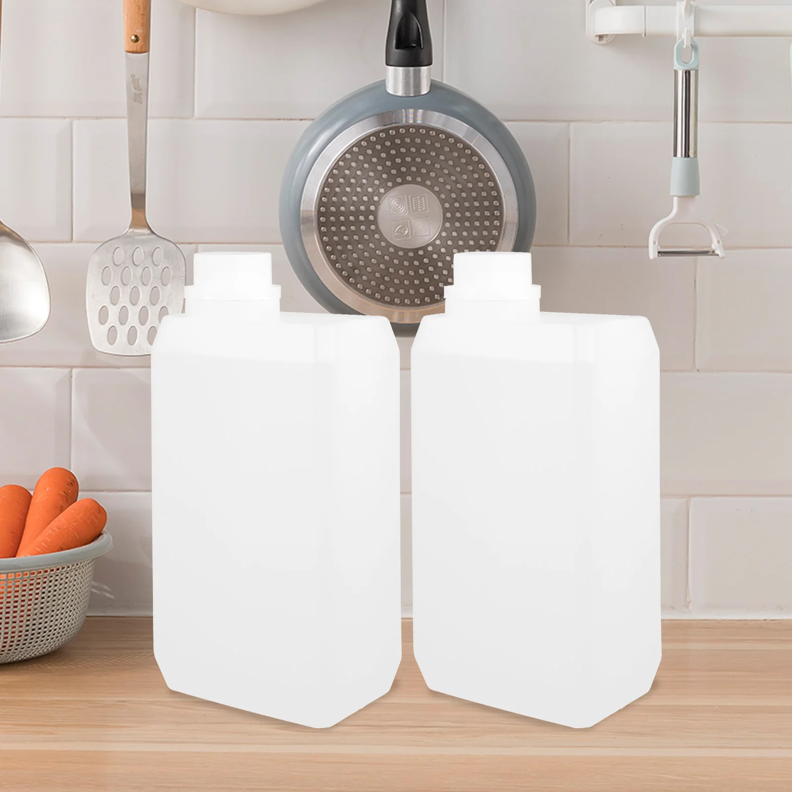 

Food Grade 1L HDPE Flat Bottle 1000ml Acid Alkali Resistant Oil Storage Containers Reusable Plastic Bottles Samples