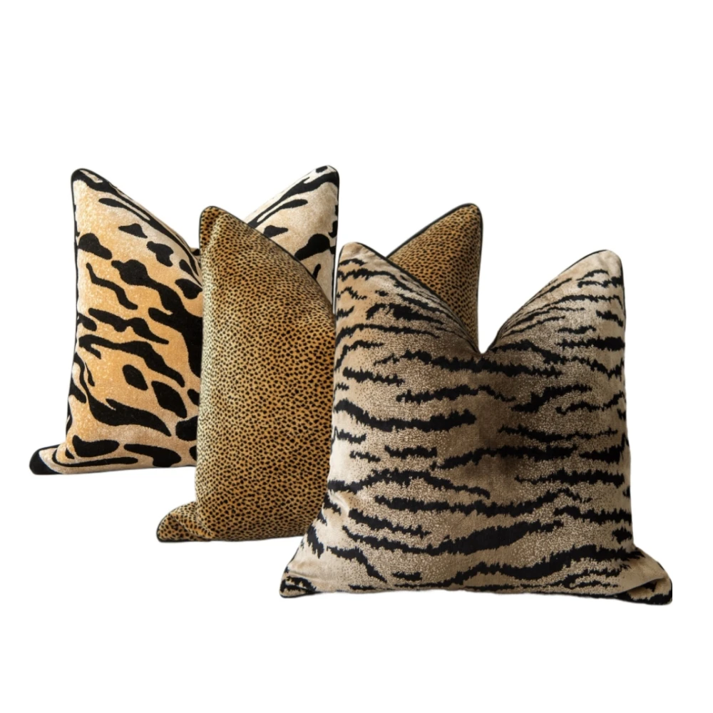 Luxury Tiger Pattern Cushion Cover Design High-end Leopard Flocked Velvet Pillow Cover Decorative Pillowcase for Livingroom