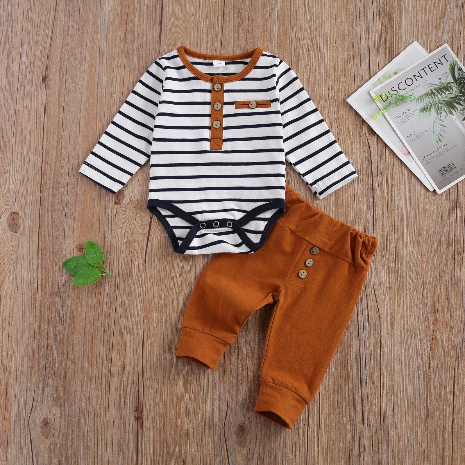 Lioraitiin babyjongen meisje casual gestreepte romper 2-delige set, ronde hals lange mouw knoopdecoratie, losse broek