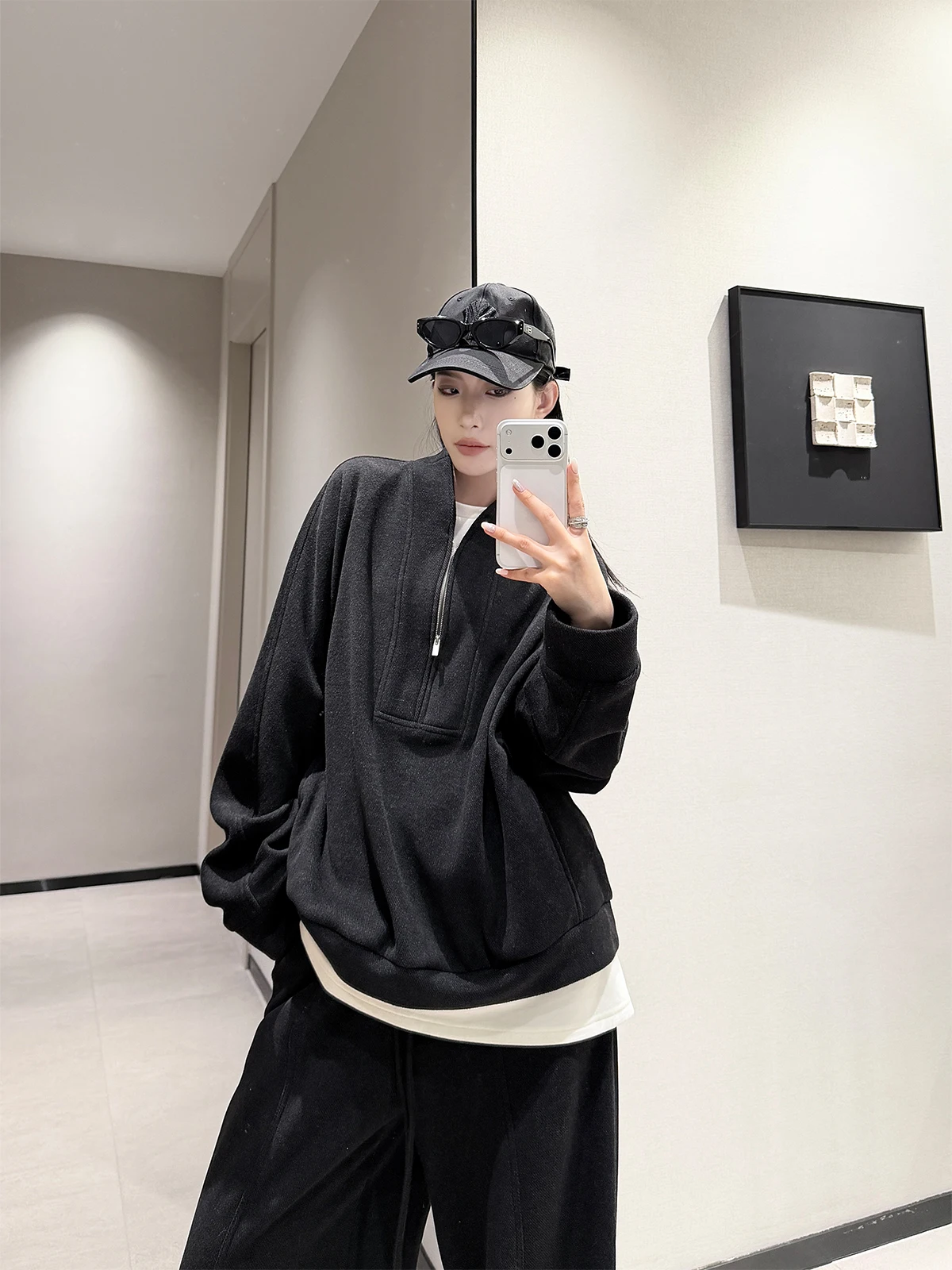 

PAPERLLL Women's Fce Lined Hoodie And Wide Leg Pants Set Casual Loose Fit Winter Outfit Two Piece Ensemble