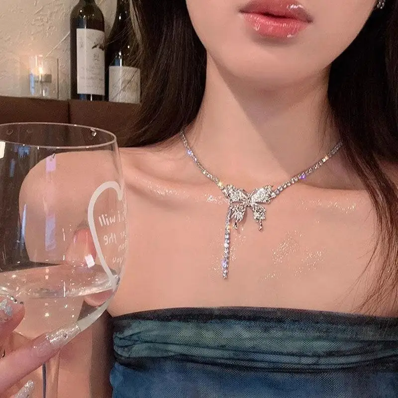 2023 New Fashion Trend Unique Design Exquisite Light Luxury Zircon Round Earrings For Women Jewelry Wedding Party Premium Gifts